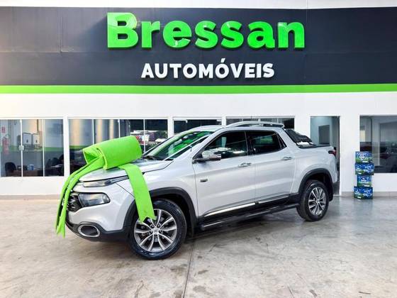 FIAT TORO 2.0 16V TURBO DIESEL RANCH 4WD AT9 FIAT TORO 2.0 16V TURBO DIESEL RANCH 4WD AT9